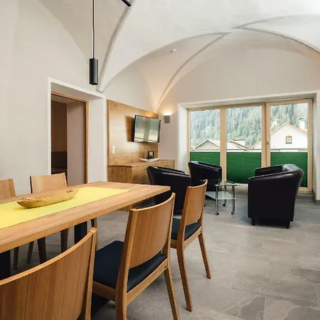 Nowders Apart Otel 4*